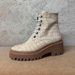 Bota Pons Quintana Arena