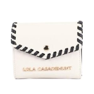 Moneders Lola Casademunt Cru