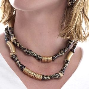 Collaret Lola Casademunt Marro